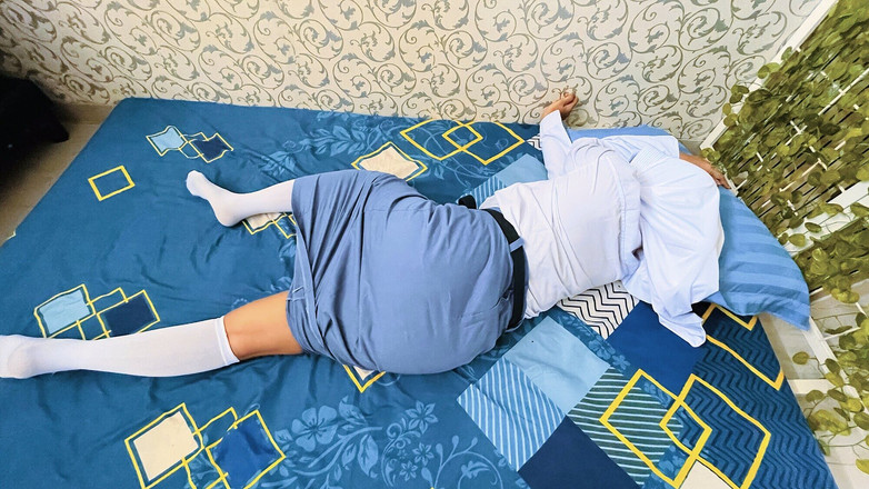 Nadalyne: Estudiante celebra graduación con novio