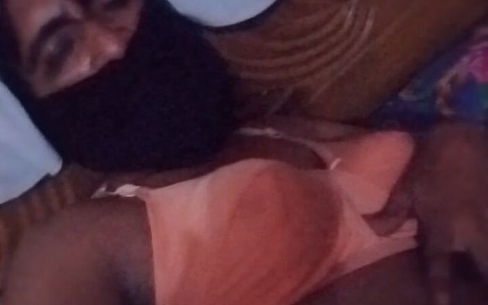 hossabbir: Mangiando la mia figa ed il mio culo