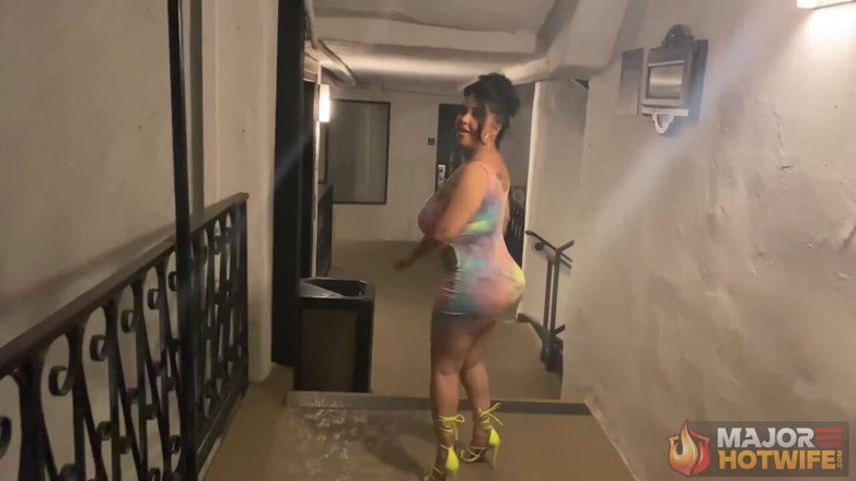 Rome Major Hot Wife: Rome Majoor hete vrouw grote zwarte lul verjaardagscadeau met grote...