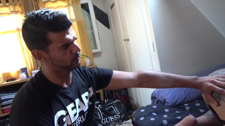 PRIVATE CLUB BIG COCK FUCKERS: Bastian sexy tattoo-junge wird von top-latino-meister ohne gummi gefickt