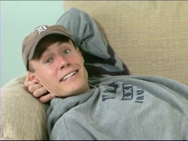 Dangerous Teens: Guy pretends he is a model scout and ends up...