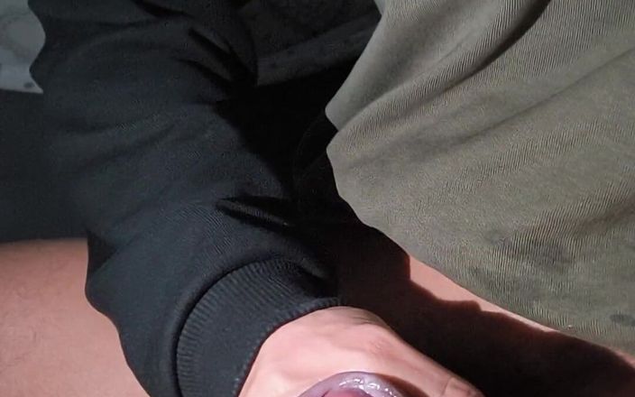 Costiro: Éjaculation énorme, branlette, amateur gay