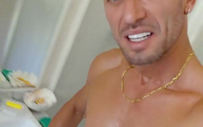 Boy jerking off: 男孩撸管