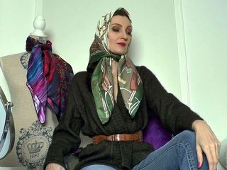 Lady Victoria Valente: Кашемировая куртка и шелковые шарфы, укладка