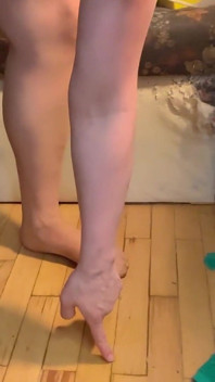 尿自己，我的内裤闻起来像尿液一样