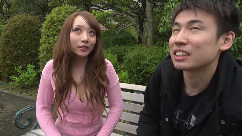 Caribbeancom: Picked up japanese teen gets creampied