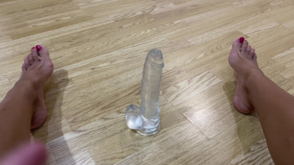Baby Fitness: Masturberen met dildovoeten
