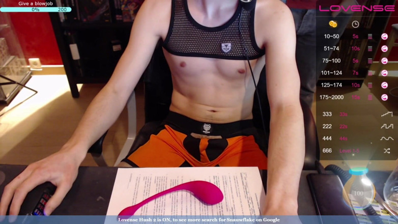 Snauwflake: Snauwflake развлекается на Chaturbate - часть 1