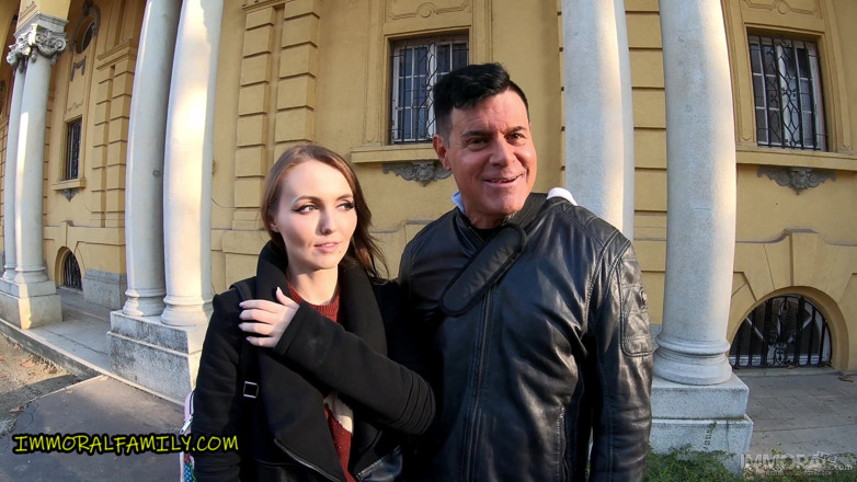 Immoral Family: ซาวน่าแปลงร่าง Sia Siberia เป็นปีศาจแตกในสุดโหด