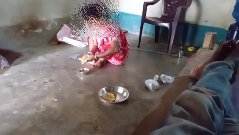 Bengaliauntykichut: Aunty Invites You for Breakfast in the Morning Episode 1