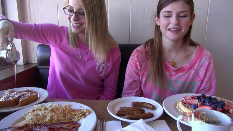 ATK Fans (Lesbians): Appuntamento virtuale 1 con Allie James e Lara Brookes