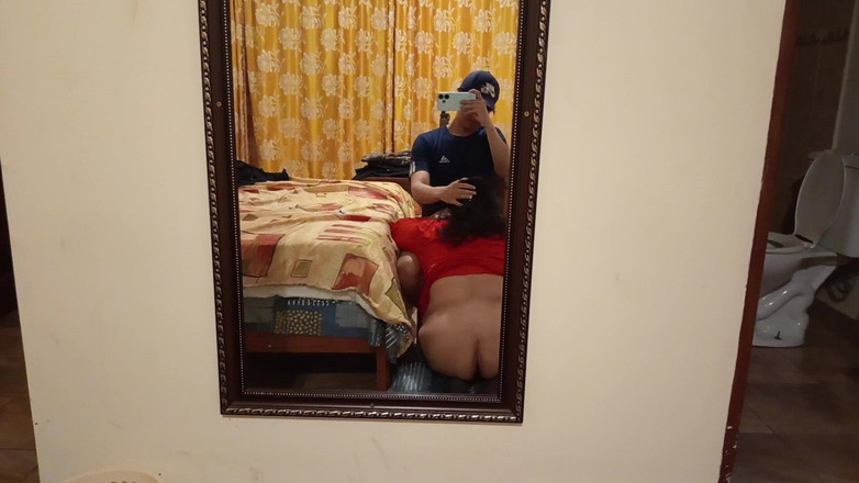 Moo DBOXXX: 熟女クリスチャンは私のチンポをしゃぶるのが大好きで、彼女は私に夢中になり、毎日セックスを望んでいます