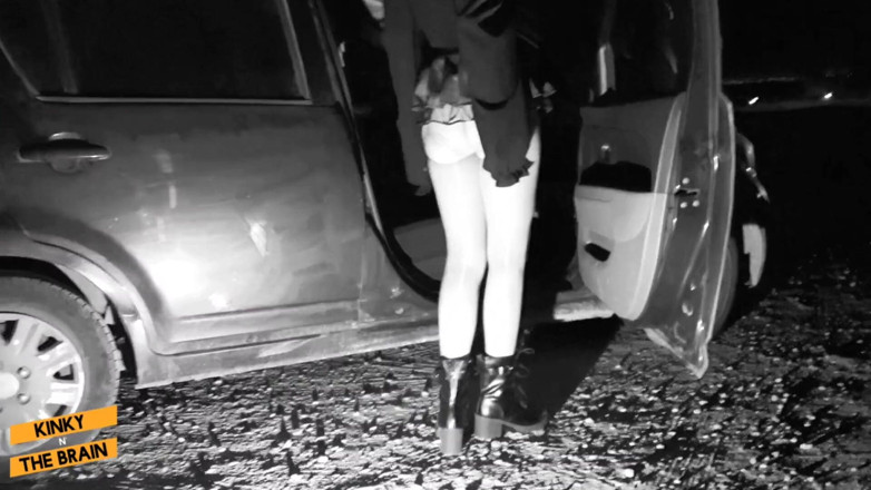 Kinky N the Brain: 아빠를 잡아당기고, 오줌 싸게 했어!