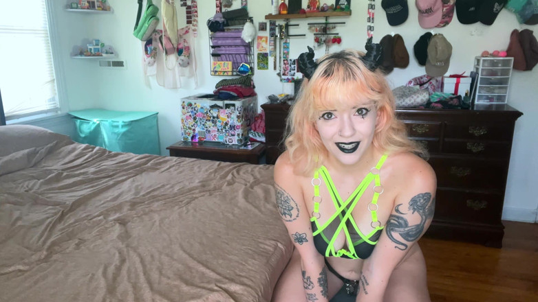lilredvelvettt: Odemkněte ji
