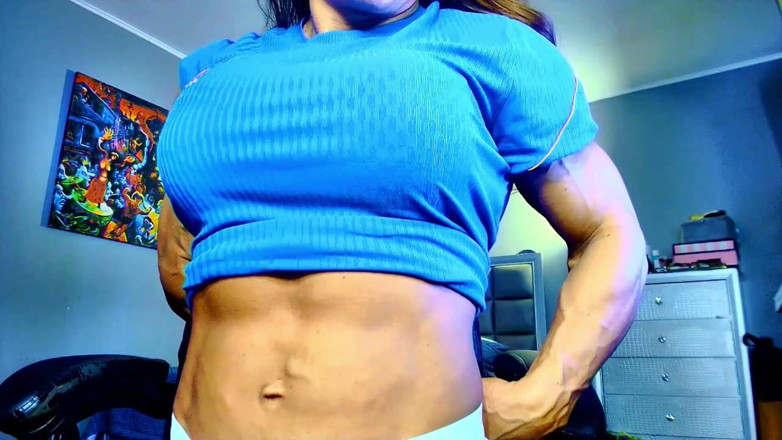 Alesyamuscledoll: For Sure Bigger and Stronger Than You,babe!