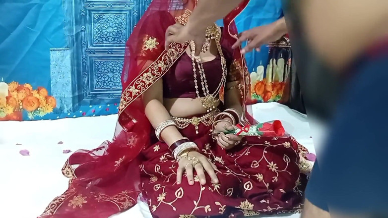 Vamika: 새로 결혼한 커플의 바이럴 웨딩 나이트 mms