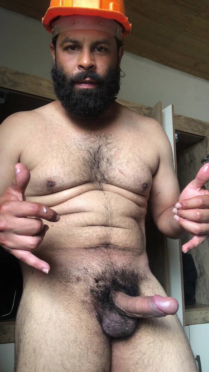 i7Bernard: Casa Nova'da ilk kez sahneye çıkmak için doğaçlama mastürbasyon.