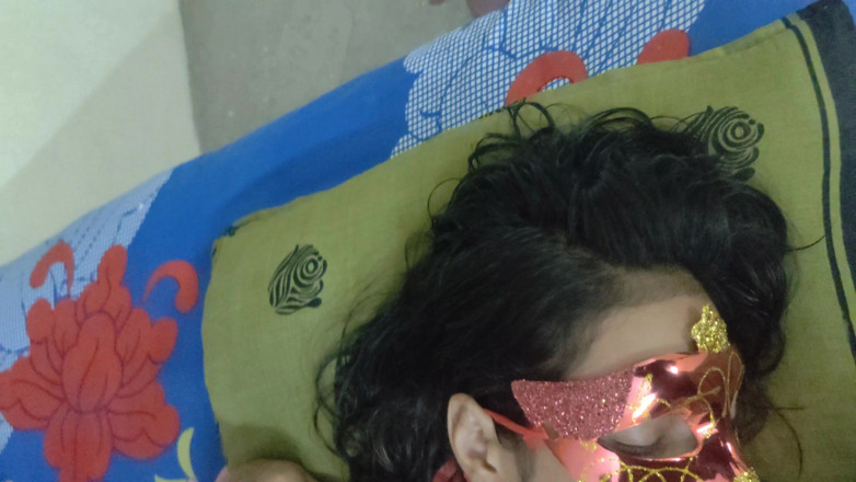 Coupleplyaz: India hermanastra folla apretado coño sexo hindi hermosa hermanastra 18 follando...