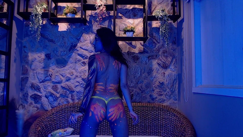 Emma Tench: Seks dansı çıplak web kamerası modeli