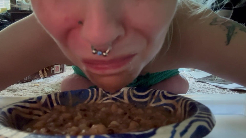 Hot potato girl: Humiliating Dinner Time