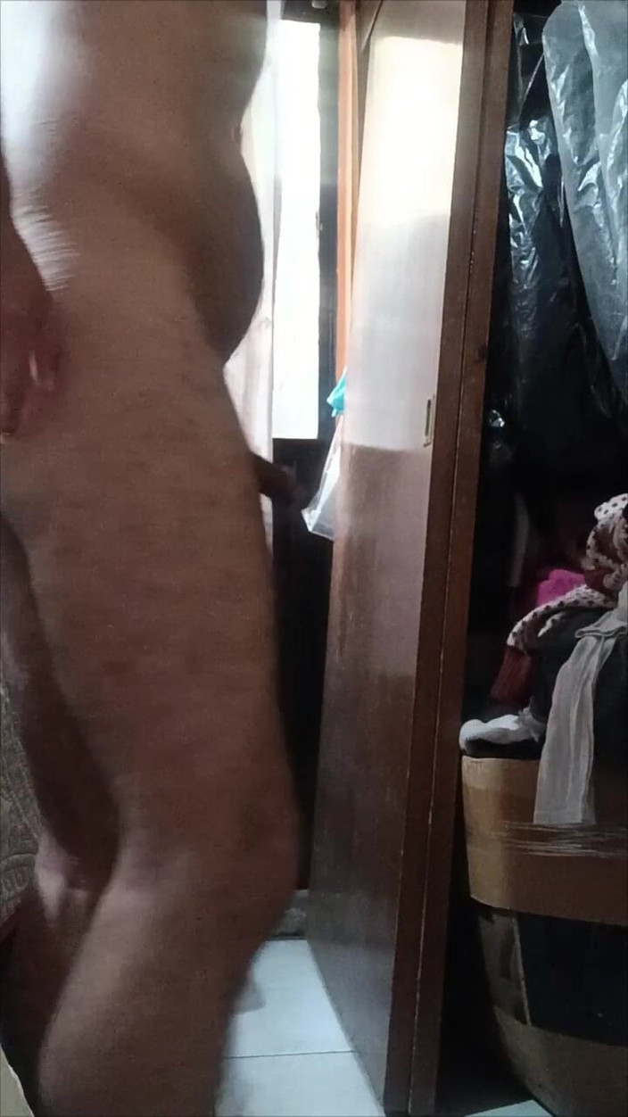 Nandozar92: Rak Man Onanerar Och Visar Hans Håriga Anus