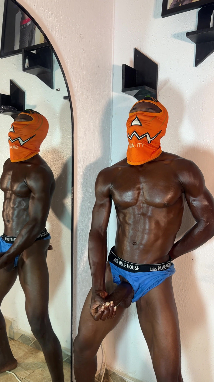 Manlyempire1: Afrikaanse reus