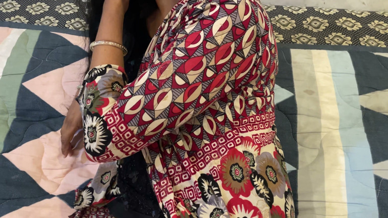 Desisexqueen: First Time Indian Beautiful Desi Model Hardcore Sex with Driver