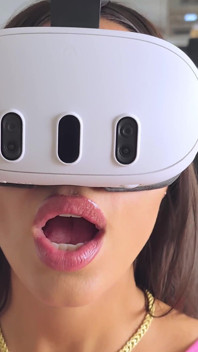 Ich habe meine latina-stiefmutter mit einem VR-Kopfhörer ausgetrickst, Lexis Star