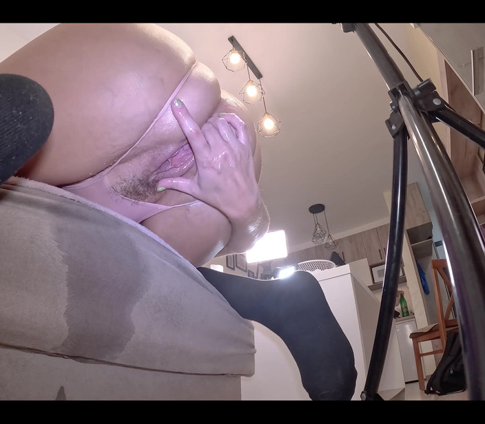 Crypto Mommy: Кулак в киске - сквирт