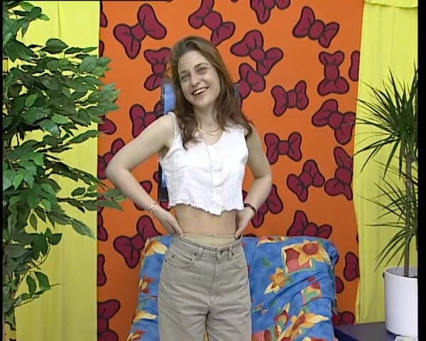 YOUR FIRST PORN: Sophie Ganz Privat - Sophie Completely Private