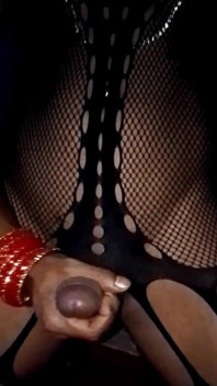 Indian Sexy Shemale Baby Kia Jerking Her Big Black Cock