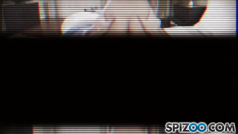 Spizoo: Sara Little fuck