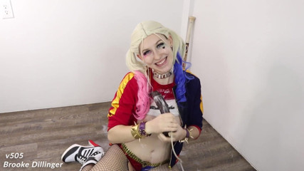 Brooke Dillinger: Harley Quinn bukkake gangbang