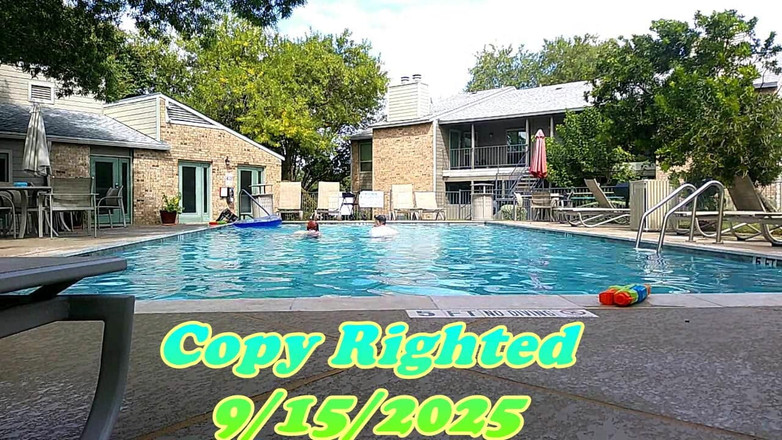 BBW nurse Vicki adventures with friends: BBW-krankenschwester Vicki Spielzeit Im Pool Mit Hübschem Harry