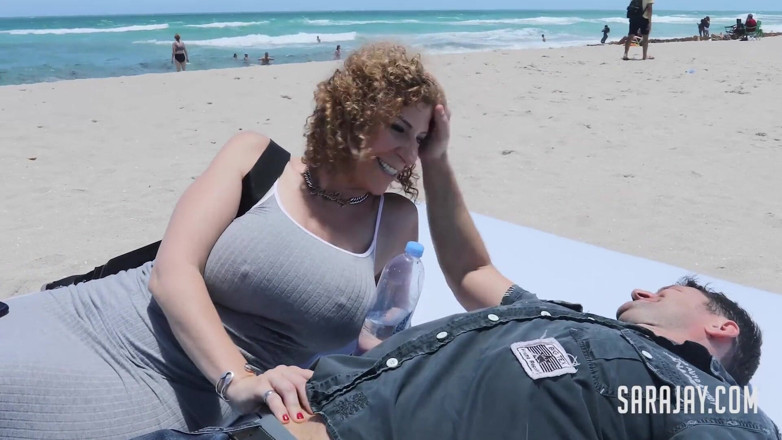 Sara Jay: Sara jay dientot habis-habisan sama preston parker!
