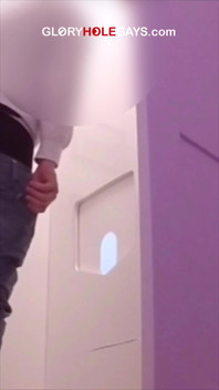 イケメンは最悪ですが、カメラボーイが加わります!グローリーホール3P(グローリーホール3P)