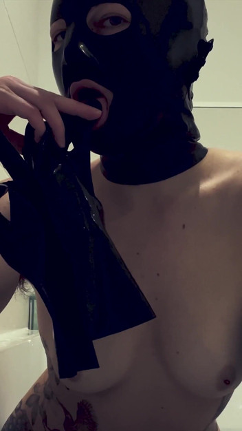 Louna X