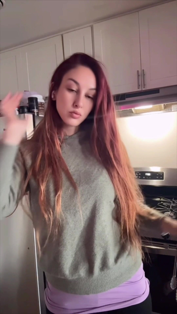 Artemisia Love: Kochen und essen vor der kamera