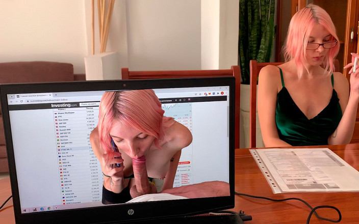 Mini Elfie: Šéf ošukal sekretářku