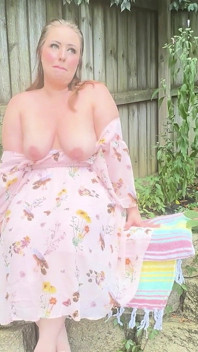 Katie, MILF BBW Perverse, Suce Un Exterminateur - Coaching Masturbatoire