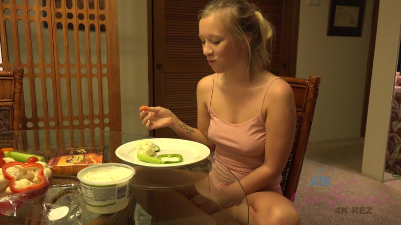 ATK Fans (Girlfriends): Bailey Brooke ile Hawaii'de sanal tatil bölüm 1
