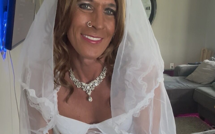 Orlandi480: Wedding Bells