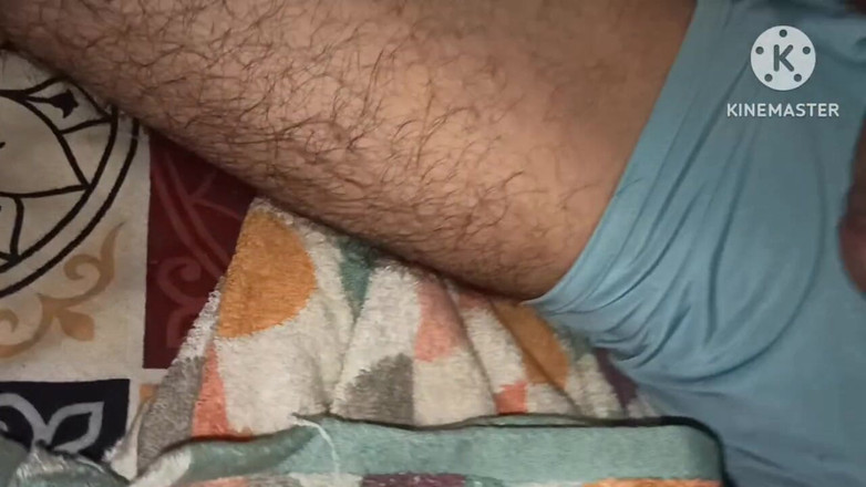 Desi__Panda: पहली बार मैंने अपने सौतेले भाई के अंडरवियर को खोलकर देखा कि उसकी बड़ी गांड आधी रात में चोदना चाहती थी