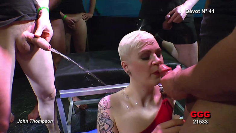 Casting GIRLS AND FIRST PORNO: Poprvé holky v Chcací kouření a polykání mrdky Bukkake Ggg...