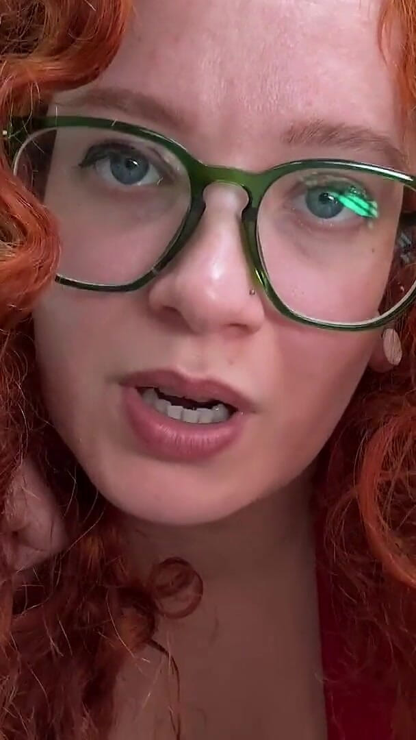 Cum in Your Coffee: Futa Assistant Turns You Into Her Boytoy (Veggiebabyy)