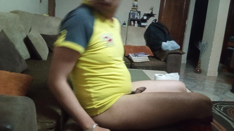 jo69sensualidadyplacer: Snel in de woonkamer met mijn stiefmoeder