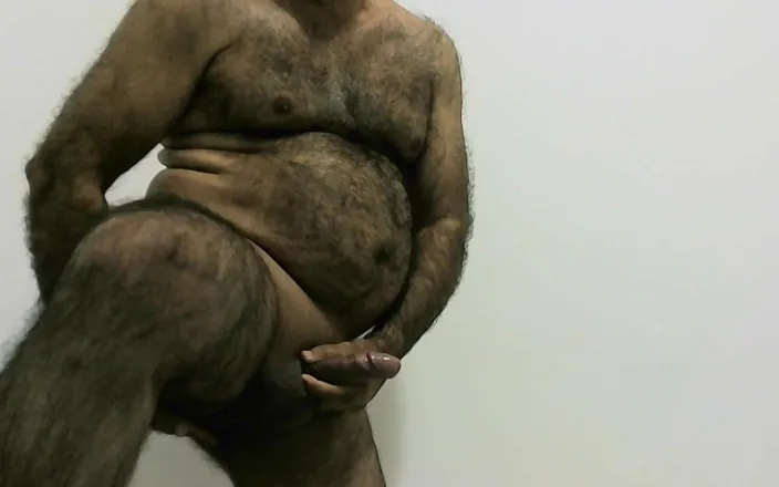 Ursinho: Cumming with My Finger in My Ass