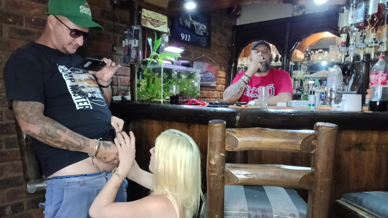 Bigjoefuckalott: Ragazza Asiatica Bionda Che Mangia Il Mio Cazzo