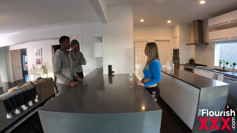 The Flourish XXX: Florida Univ ep 11 parte 1 - dean Khloe taglia un affare