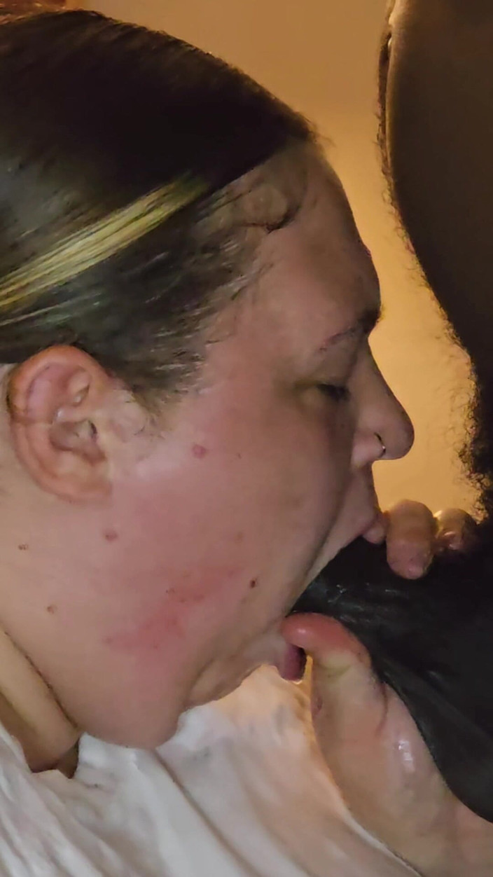 TrotzillaTheGod: 사탕이 없는 의붓여친을 속이거나 대접하기 때문에 코에 좋은 속임수를 줬어